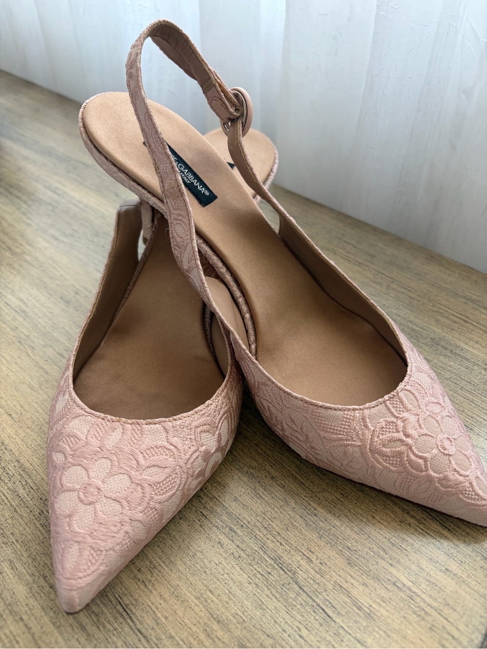 Dolce & Gabbana Light Pink Lace Pointed Slingback Heels